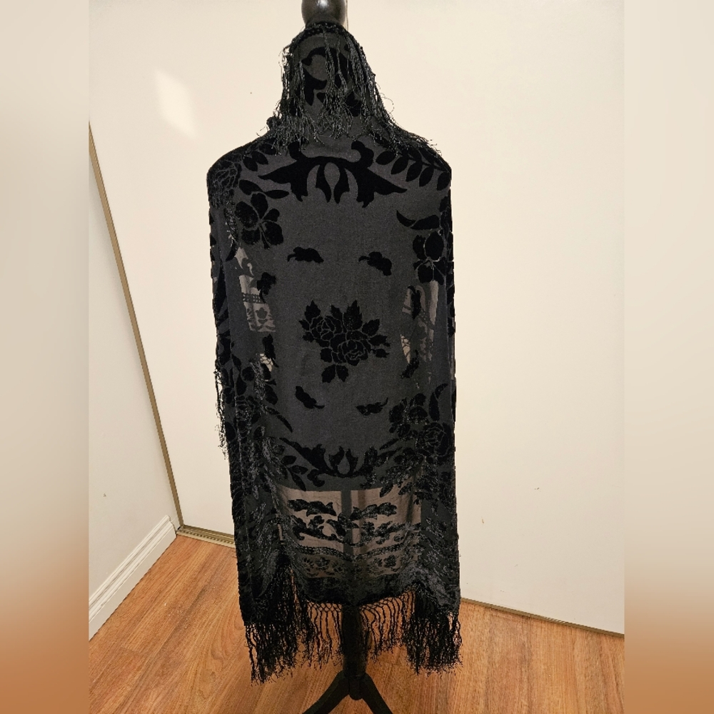 Elegant Black Floral Velvet Burnout Shawl Scarf